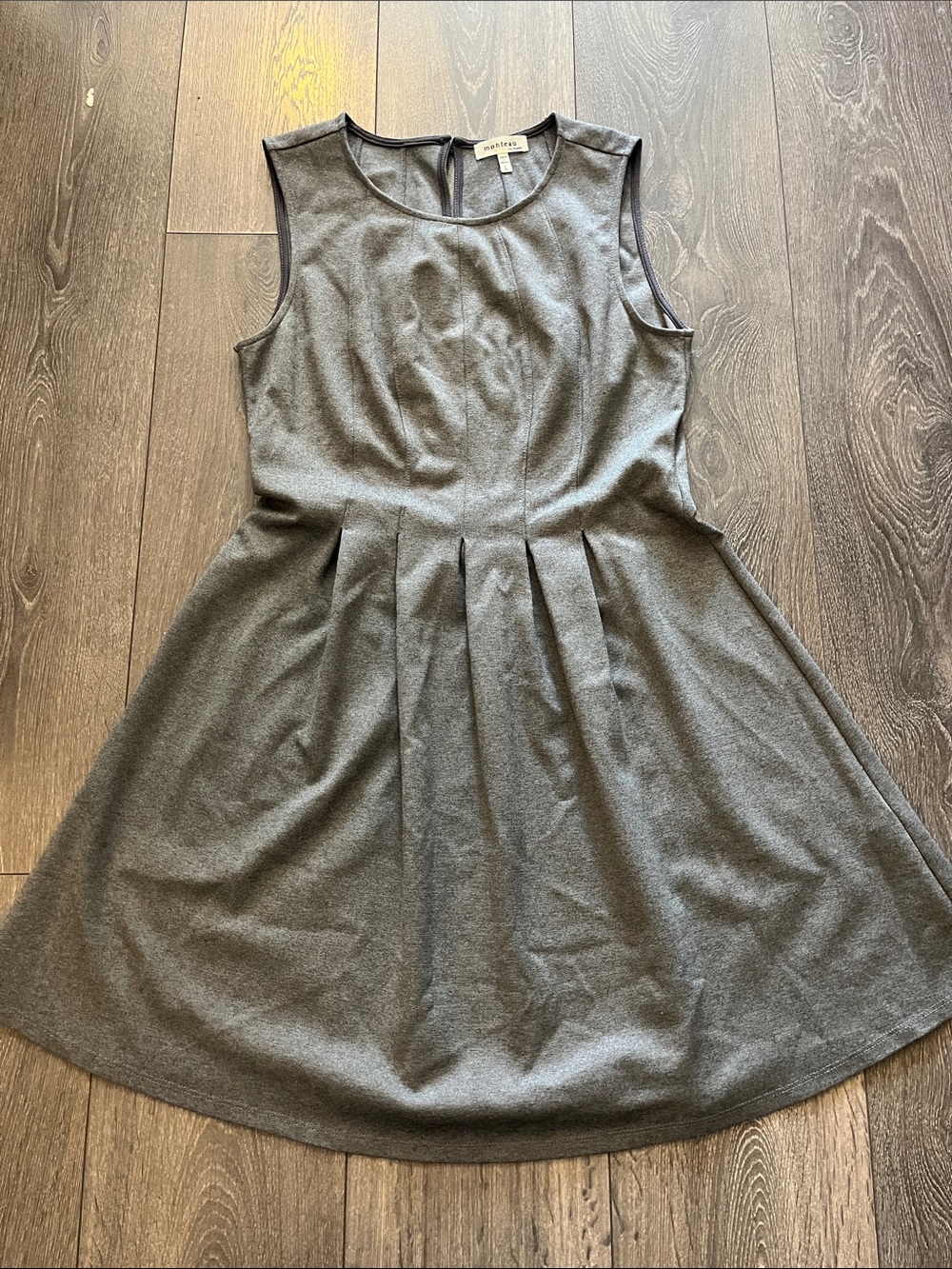 5/$25 Monteau Sleeveless Grey Pleated Skater Dress size L